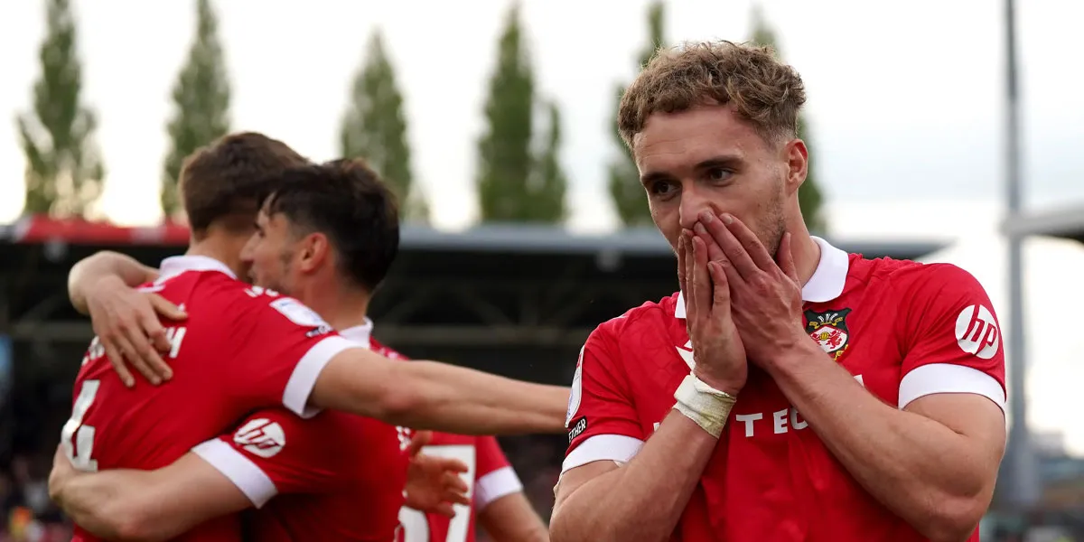 Ambisi-Wrexham-di-Championship